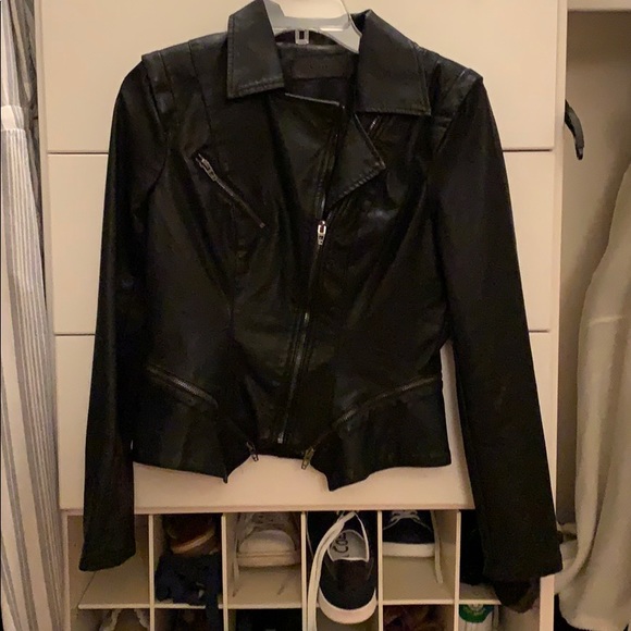 Leather jacket - Picture 1 of 3